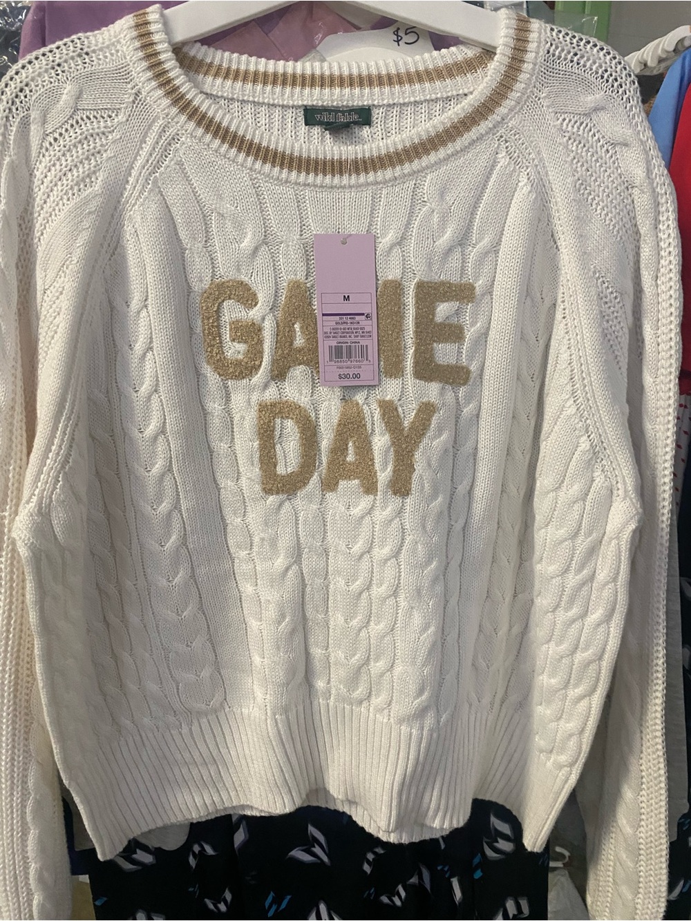 White 'Game Day' Cable Knit Sweater - Unknown Brand size m